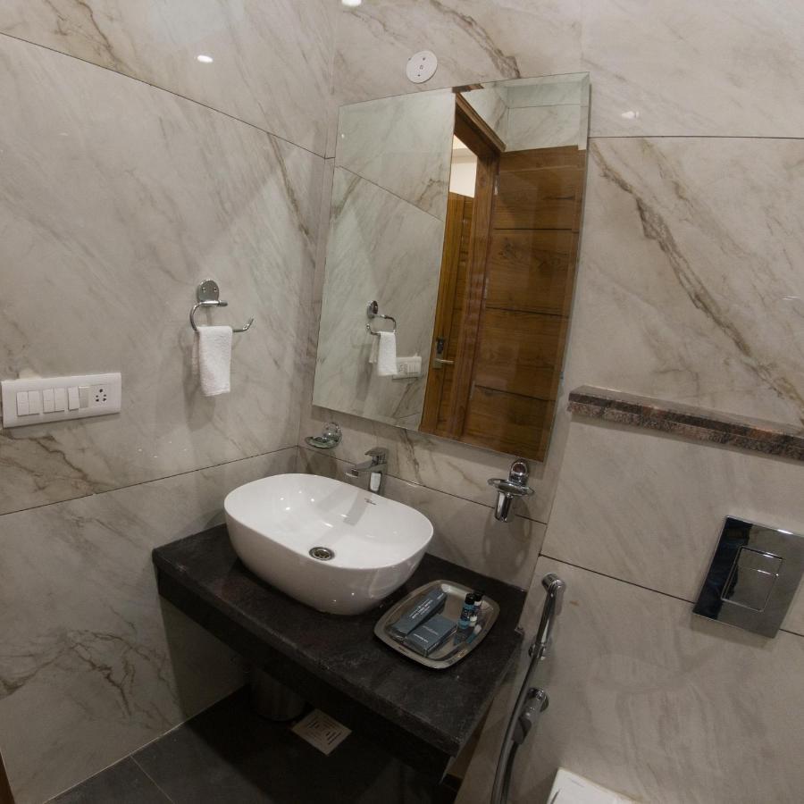 Hotel Vishal Imperial Rohtak Eksteriør billede
